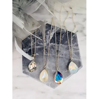 Gabriella Pendant / Iredescent