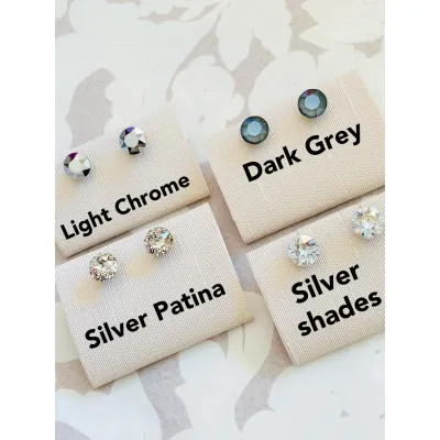 Louisa Stud Earrings / Gray Shades