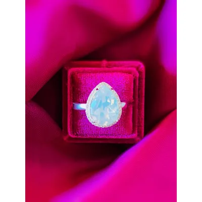 Mademoiselle Rosette Ring / White Opal