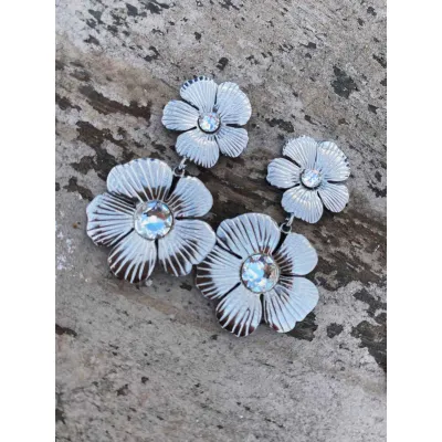 Flower Earrings / Crystal