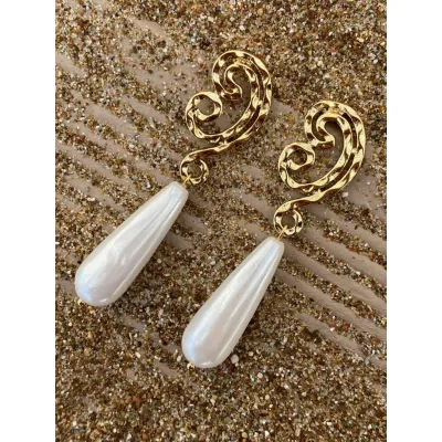 Golden Pearl Earring