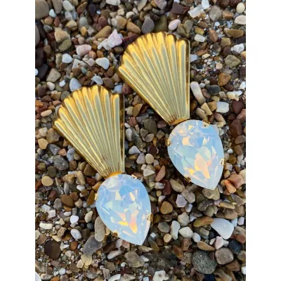 Jolie Earrings / White Opal