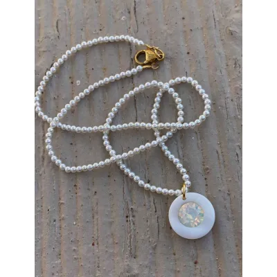 Margot Pearls Necklace / White Opal
