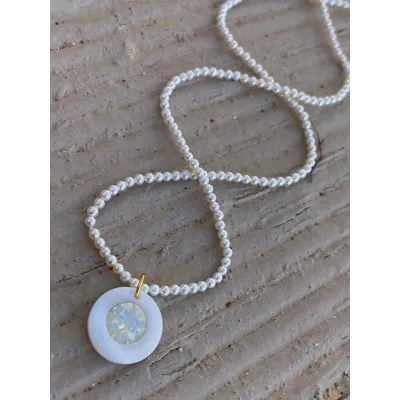 Margot Pearls Necklace / White Opal