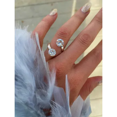 Radiant Ring / Crystal