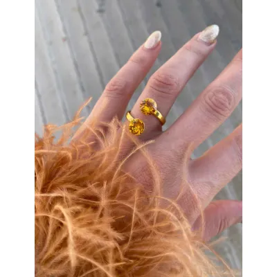 Radiant Ring / Amber