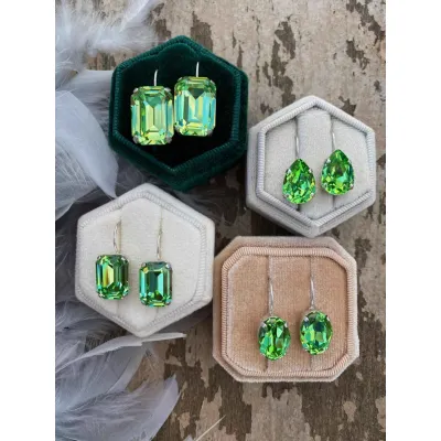 Vindemia Mini - Σκουλαρίκια Κρεμαστά με Κρύσταλλα Swarovski Peridot